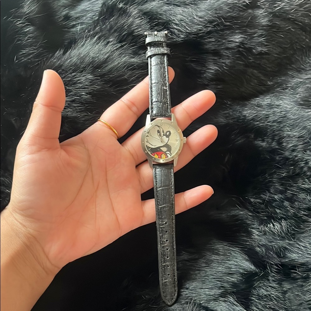 Mickey Mouse resort watch. Battery needs replacement